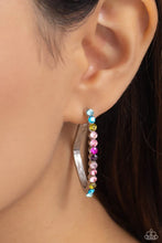 Load image into Gallery viewer, Triangular Tapestry - Multi