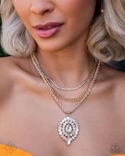 Load image into Gallery viewer, Fiercely 5th Avenue - Complete Trend Blend- Oct Fashion Fix 24