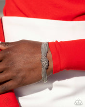 Load image into Gallery viewer, Magnificent Musings - Complete Trend Blend August Fashion Fix 24