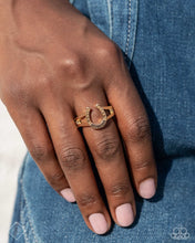 Load image into Gallery viewer, Sunset Sightings - Complete Trend Blend - July Fashion Fix 24