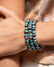Load image into Gallery viewer, Simply Santa Fe - Complete Trend Blend August Fashion Fix 24