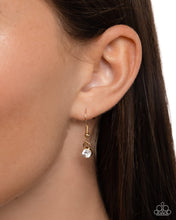 Load image into Gallery viewer, Pronged Princess - Brown