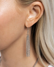 Load image into Gallery viewer, Regally Roped - Brown