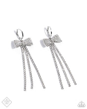 Load image into Gallery viewer, Dashing Daydream - White August Fashion Fix 24