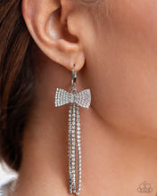 Load image into Gallery viewer, Dashing Daydream - White August Fashion Fix 24