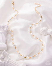 Load image into Gallery viewer, Pearl Premiere - Gold