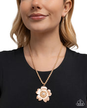 Load image into Gallery viewer, Perennial Pendant - Brown