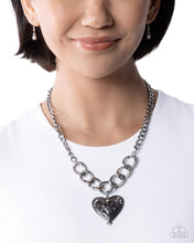 Load image into Gallery viewer, Smitten Scope - Black