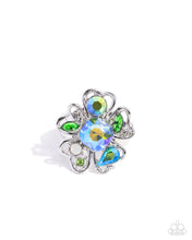 Load image into Gallery viewer, Delicate Bloom - Green