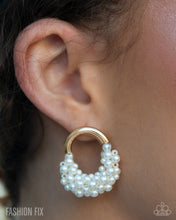 Load image into Gallery viewer, Elizabethan Elegance - Gold - Sep Fashion Fix 26