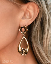 Load image into Gallery viewer, Glimpses of Malibu Complete Trend Blend- May Fashion Fix 25