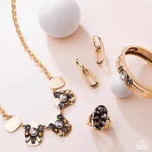 Load image into Gallery viewer, Magnificent Musings - Aug Fashion Fix 25