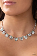 Load image into Gallery viewer, Grandiose Grace - Green