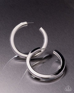 Sleek Spotlight - Silver Meet Your Match