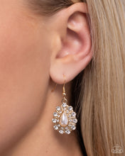 Load image into Gallery viewer, Extroverted Elegance - Gold
