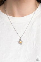 Load image into Gallery viewer, Soak up the Sun - Yellow
