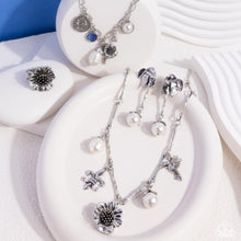 Load image into Gallery viewer, Glimpses of Malibu - Complete Trend Blend - Sep Fashion Fix 24
