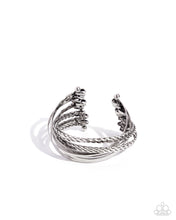 Load image into Gallery viewer, Thrilling Twists - Silver
