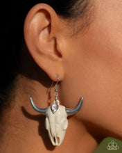 Load image into Gallery viewer, Southwestern Skull - White- Convention 24
