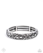 Load image into Gallery viewer, Enchanting Entrant - Silver- Oct Fashion Fix 24
