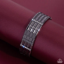 Load image into Gallery viewer, Glistening Getaway - Black
