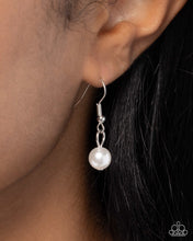 Load image into Gallery viewer, Promising Promenade - Pink
