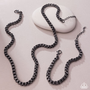 Alternative Appeal - Black / Alternative Approach - Black