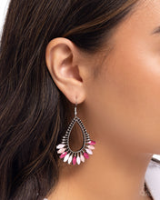 Load image into Gallery viewer, Pronged Pattern - Pink
