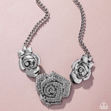 Load image into Gallery viewer, Bouquet Beacon- White- Jan LOP 25
