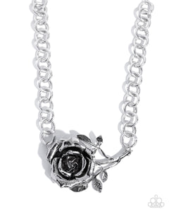 Whimsical Appearance - Silver -EMP 25 W1