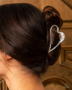 Heartfelt Hint - Silver