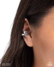 Load image into Gallery viewer, Boutonnière Bravado - Silver
