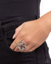 Load image into Gallery viewer, Still Studs - Black
