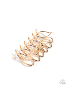 Scalloped Showstopper - Gold