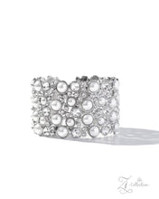 Load image into Gallery viewer, Comfortable Chic - White
