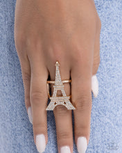 Load image into Gallery viewer, Eiffel Tower Ease - Gold
