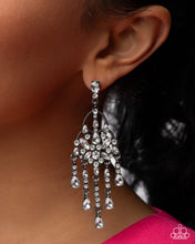 Load image into Gallery viewer, Sparkly Shimmy- March LOP 26
