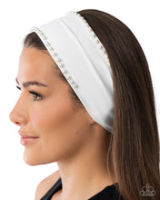 Load image into Gallery viewer, Pearl Prelude - White
