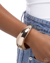 Load image into Gallery viewer, Fearless Fame - Gold
