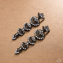 Load image into Gallery viewer, Ornate Optimism - Brass
