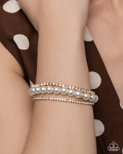 Load image into Gallery viewer, Delicate Debut- Jan LOP 26
