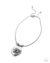 Load image into Gallery viewer, Personalized Bouquet - July - Silver
