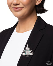 Load image into Gallery viewer, Twinkling Tannenbaum - Green
