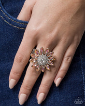 Load image into Gallery viewer, Dreamy Daisy - Orange

