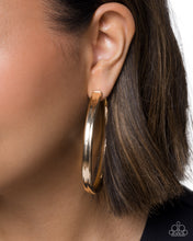 Load image into Gallery viewer, Sleek Staple - Gold
