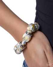 Load image into Gallery viewer, Springtime Series - Yellow
