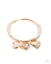 Load image into Gallery viewer, Fashionable Family - Gold
