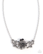 Load image into Gallery viewer, Blooming Bunch - Silver

