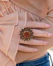Load image into Gallery viewer, Sweet Sunflower - Brown
