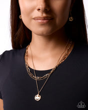 Load image into Gallery viewer, Serene Surprise - Gold
